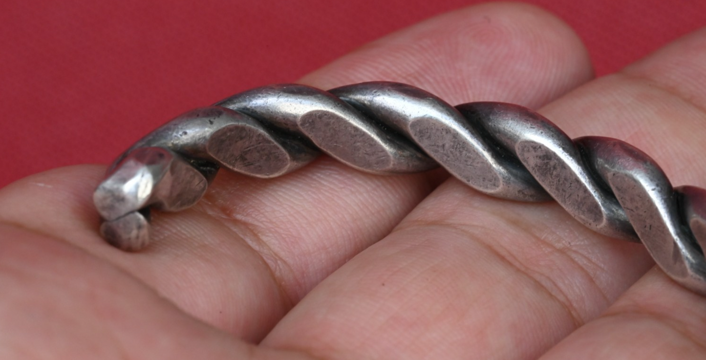 Southwestern-style Twisted Wire and Carinated Sterling Silver Cuff Bracelet6