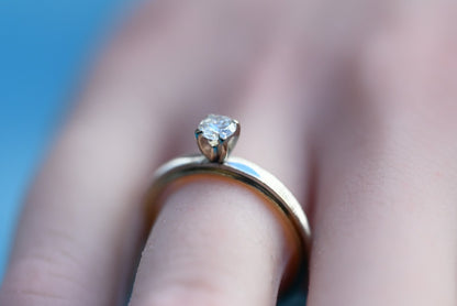 Gorgeous Vintage 14k Yellow Gold Ring W/ .25 Ct Diamond Solitaire3