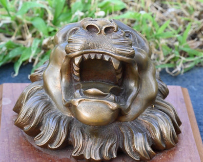 Superb Antique / Vintage Solid Bronze Lion Head Wall Ornaments4