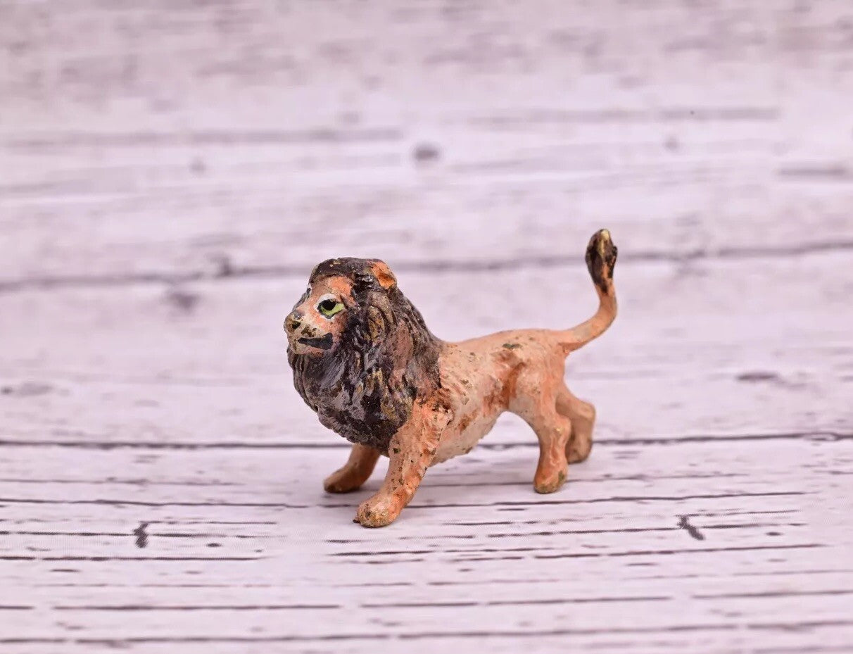 Early 1900s Antique Cold Painted Austrian Vienna Bronze of a Life-Like Lion0