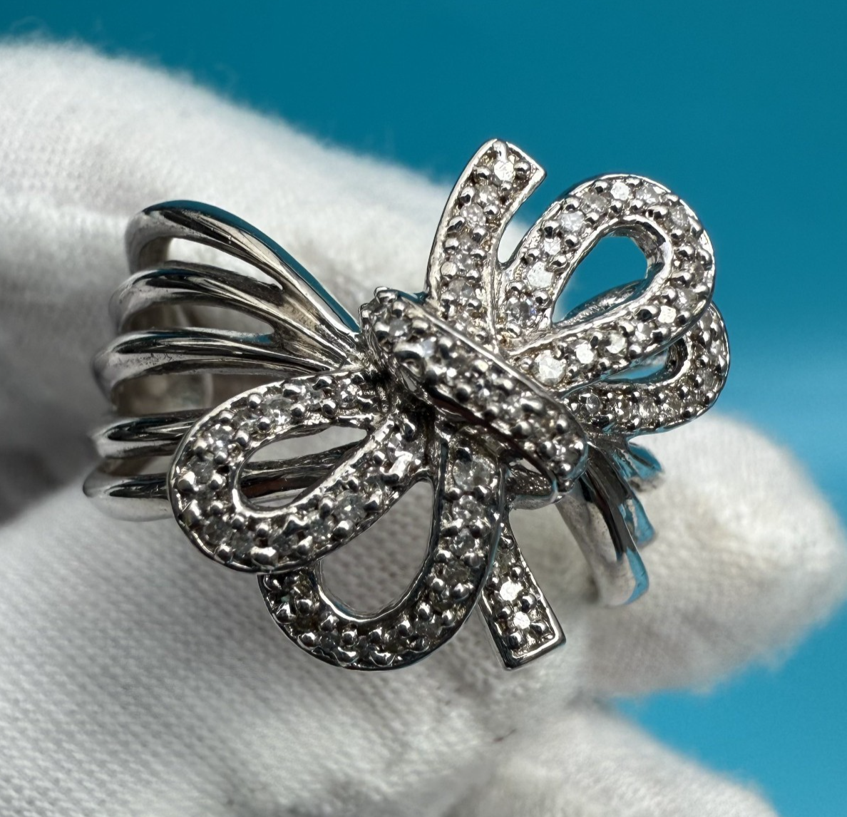 Beautiful Ribbon Design Sterling Silver Ring Signed KN3