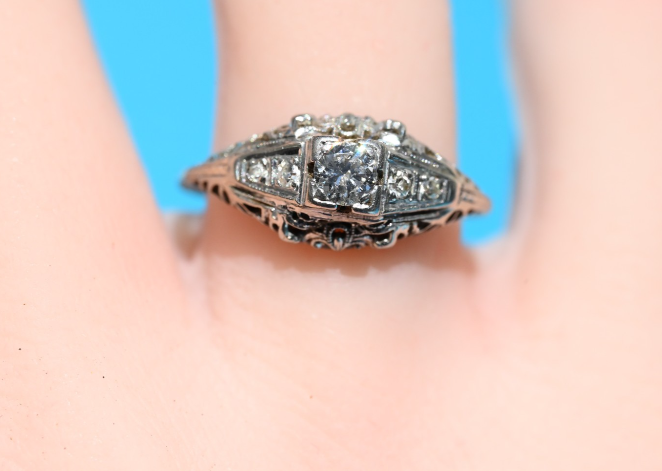 Amazing Antique Art Deco Period 18K White Gold Filigree Ring w Natural Diamond6