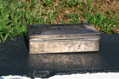 Antique Iraqi Middle Eastern 900 Silver & Niello Cigarette / Trinket Box2