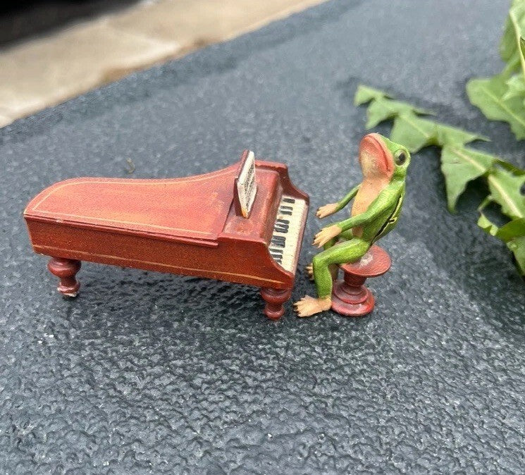 Gorgeous Cold Painted Austrian Vienna Cold Painted Musical Frog Pianist ￼￼6