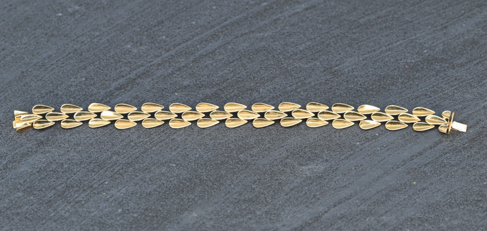 Hard to Find Designer Robert Lee Morris 18K Yellow Gold Dart Motif Bracelet8