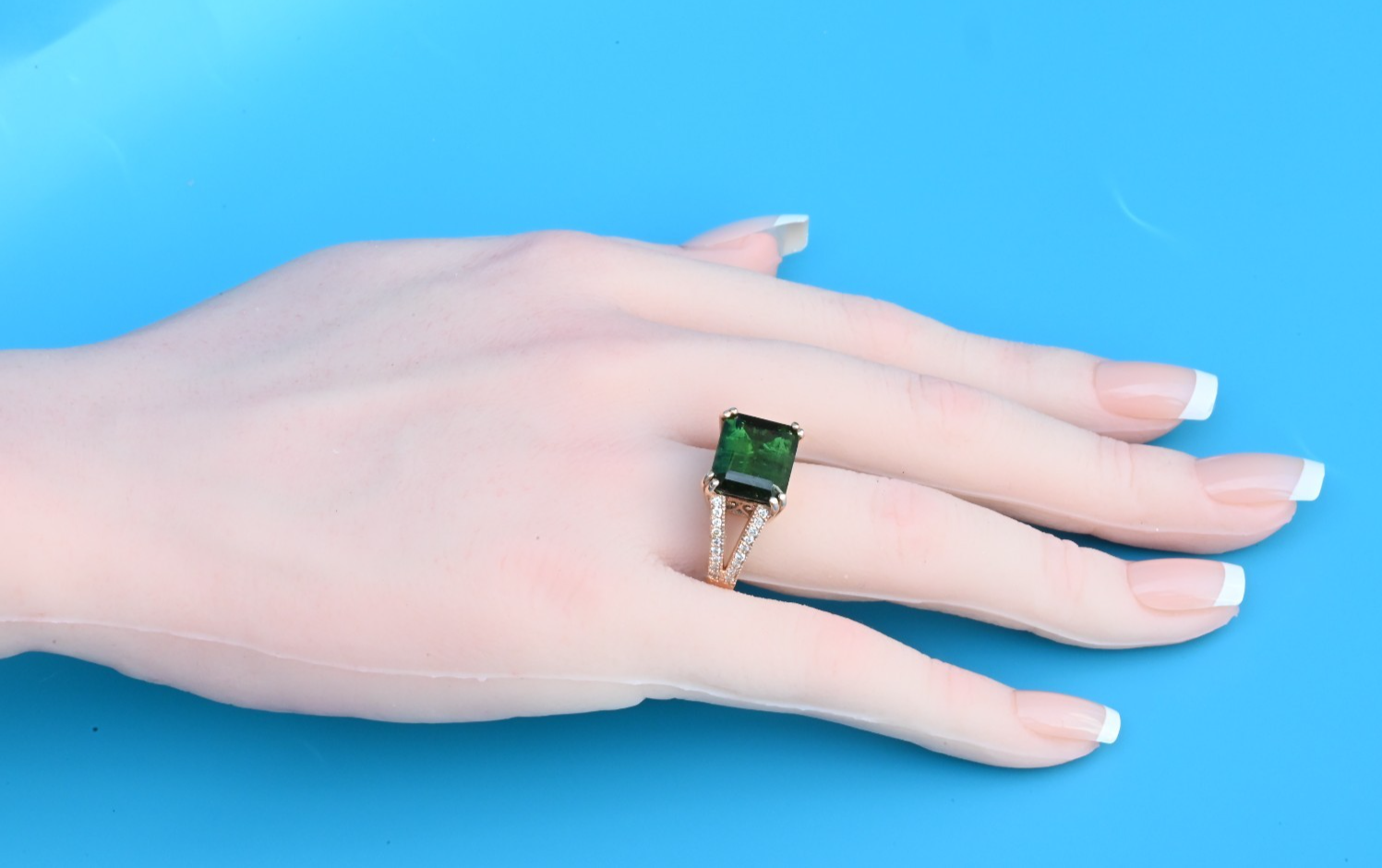 Superb 8.5ct Emerald Green Color Natural Tourmaline Gem Set in 14K Rose Gold2