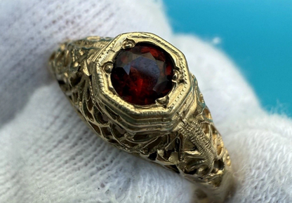 Super Attractive Antique Filigree 14k Yellow Gold Ring w/ Red Gem 5