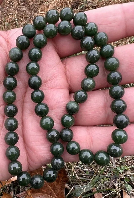 Dark Green Antique / Vintage Spinach Natural Nephrite Jade Beaded Necklace0