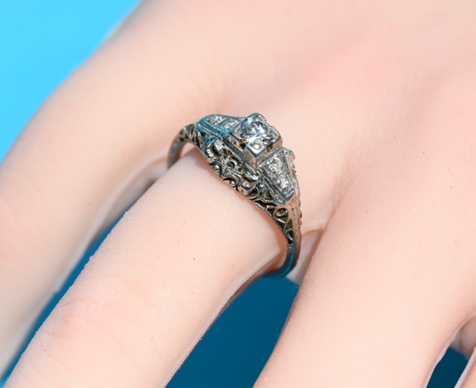 Amazing Antique Art Deco Period 18K White Gold Filigree Ring w Natural Diamond0