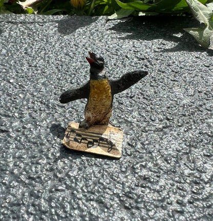 Beautiful Austrian Vienna Cold Painted Bronze Figure of Singing Penguin4