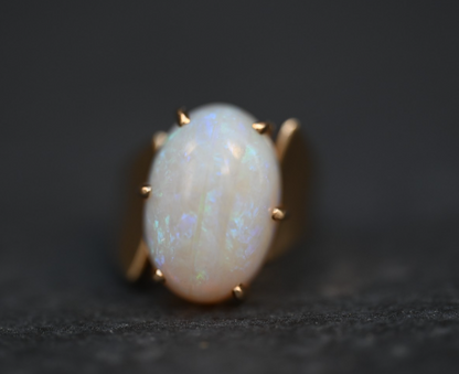 Gorgeous  Vintage Large Natural Opal Cabochon Ring Set in 14K Yellow Gold3