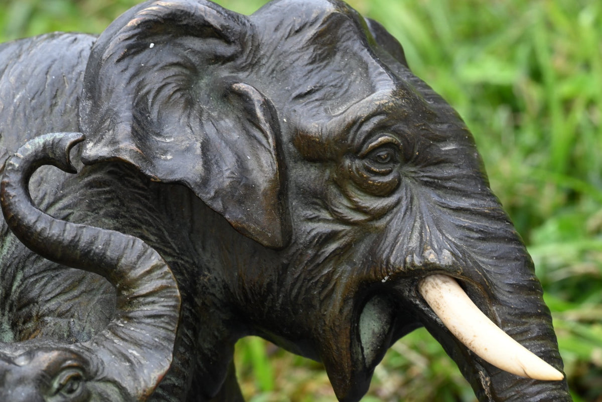Superb Large Antique Austrian Vienna Cold Painted Bronze Figure of Elephants9