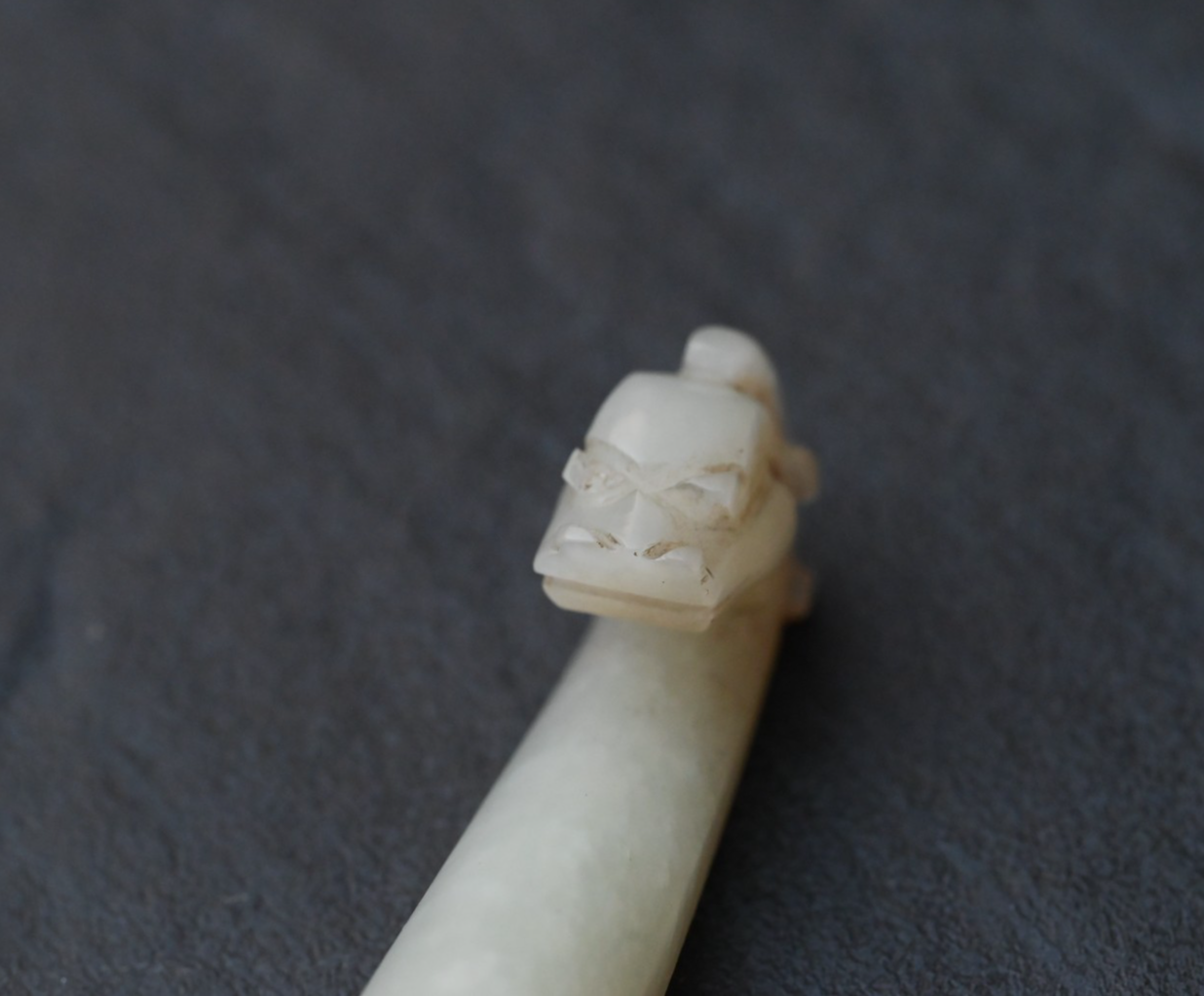 Early 20th Century Antique Carved Chinese White Celadon Jade Dragon Belt Hook2