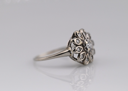 Gorgeous Early Vintage 14k White Gold Star Diamond Ring2