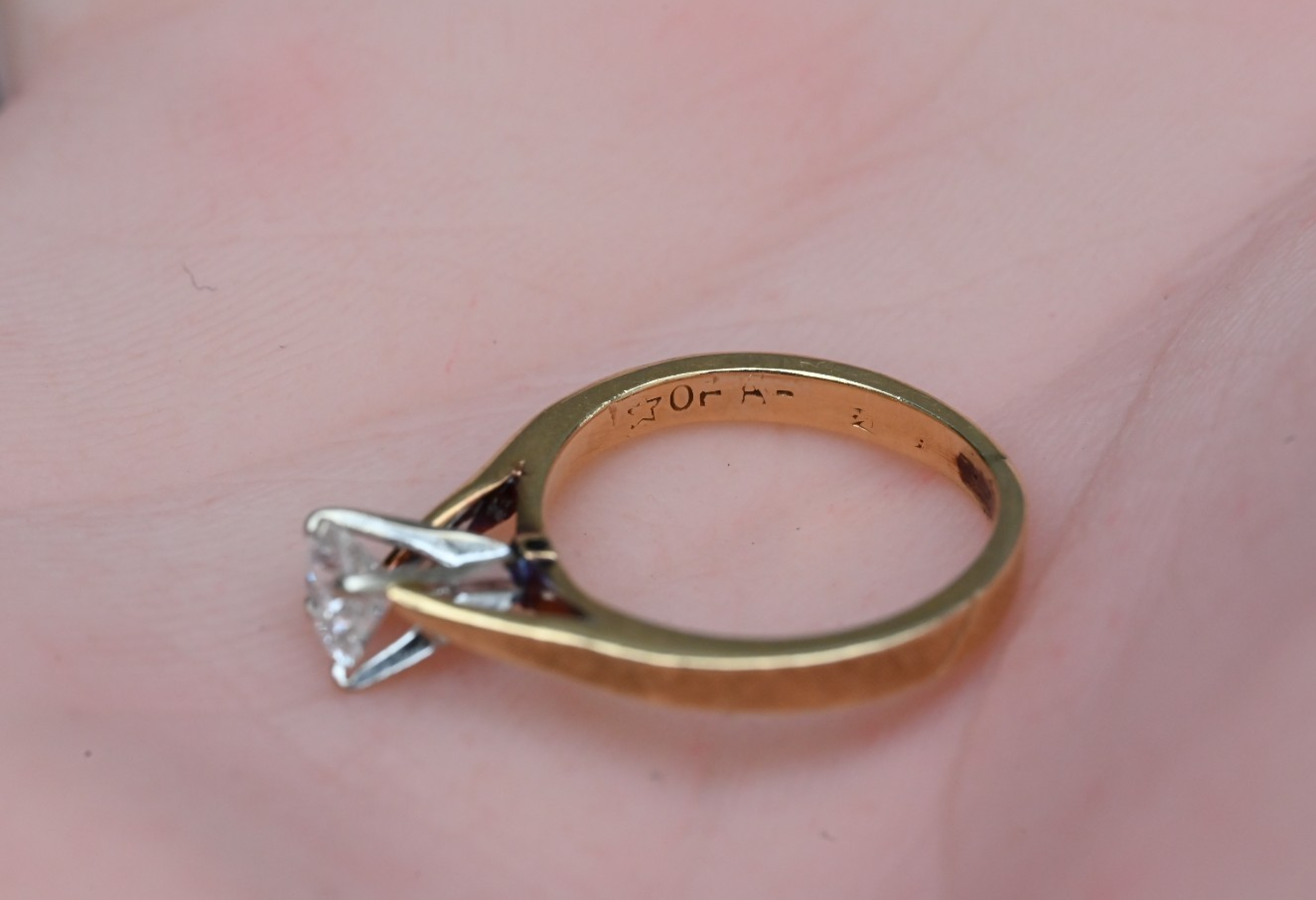 Wonderful Vintage 14k Yellow Gold Solitaire Ring with .40 ct Round Diamond5