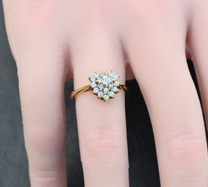 Stunning 18K Yellow Gold Natural Diamond Cluster Ring in Heart Shape Design6