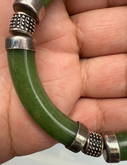 Gorgeous Vintage Chinese Green Jade & Textured Sterling Silver Bracelet7
