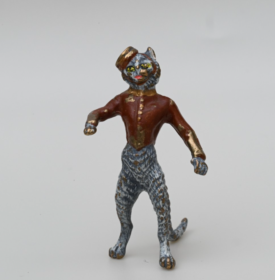 Fun Antique Austrian Vienna Cold Painted Bronze Figure of Cat Hotel Bellhop0