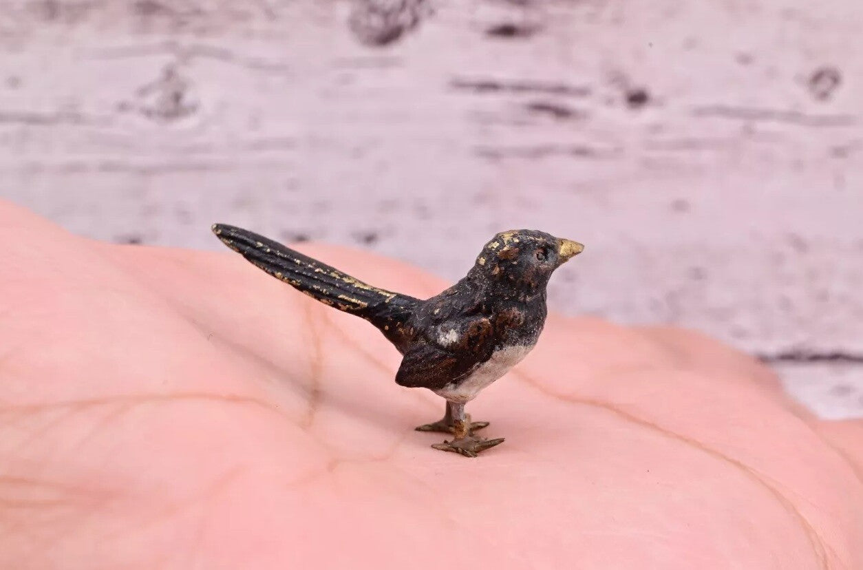 Highly Detailed Antique Austrian Vienna Cold Painted Bronze Small Black Bird8