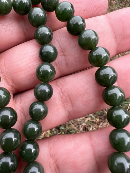 Lovely Green Antique / Vintage Spinach Natural Nephrite Jade Beaded Necklace #184