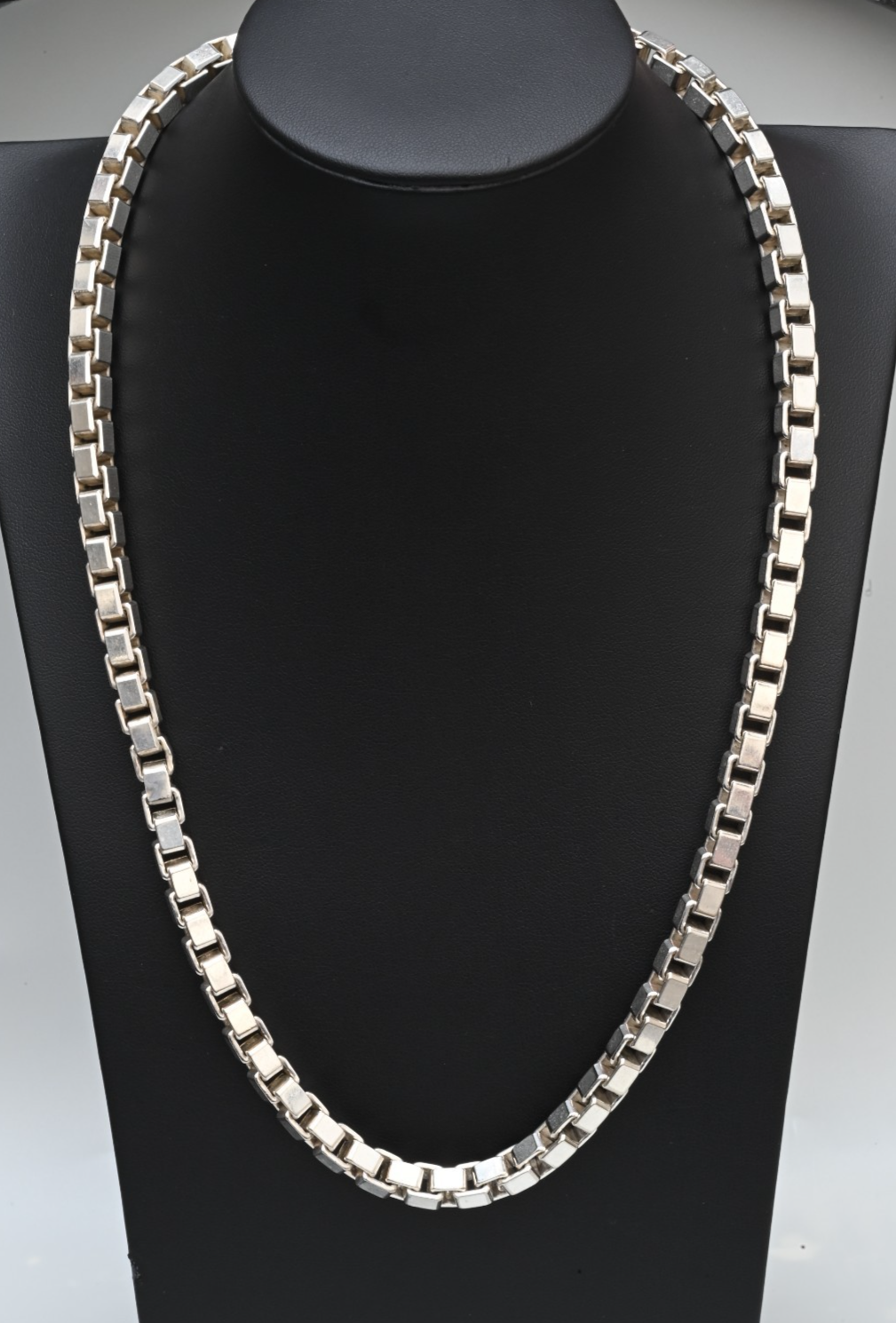 Heavy Unisex Italian Sterling Silver 22" L  7 mm Box / Rolo Link Chain Necklace0