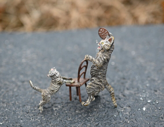Amusing Antique Cold Painted Austrian Vienna Bronze Figure of Kitten in Trouble1
