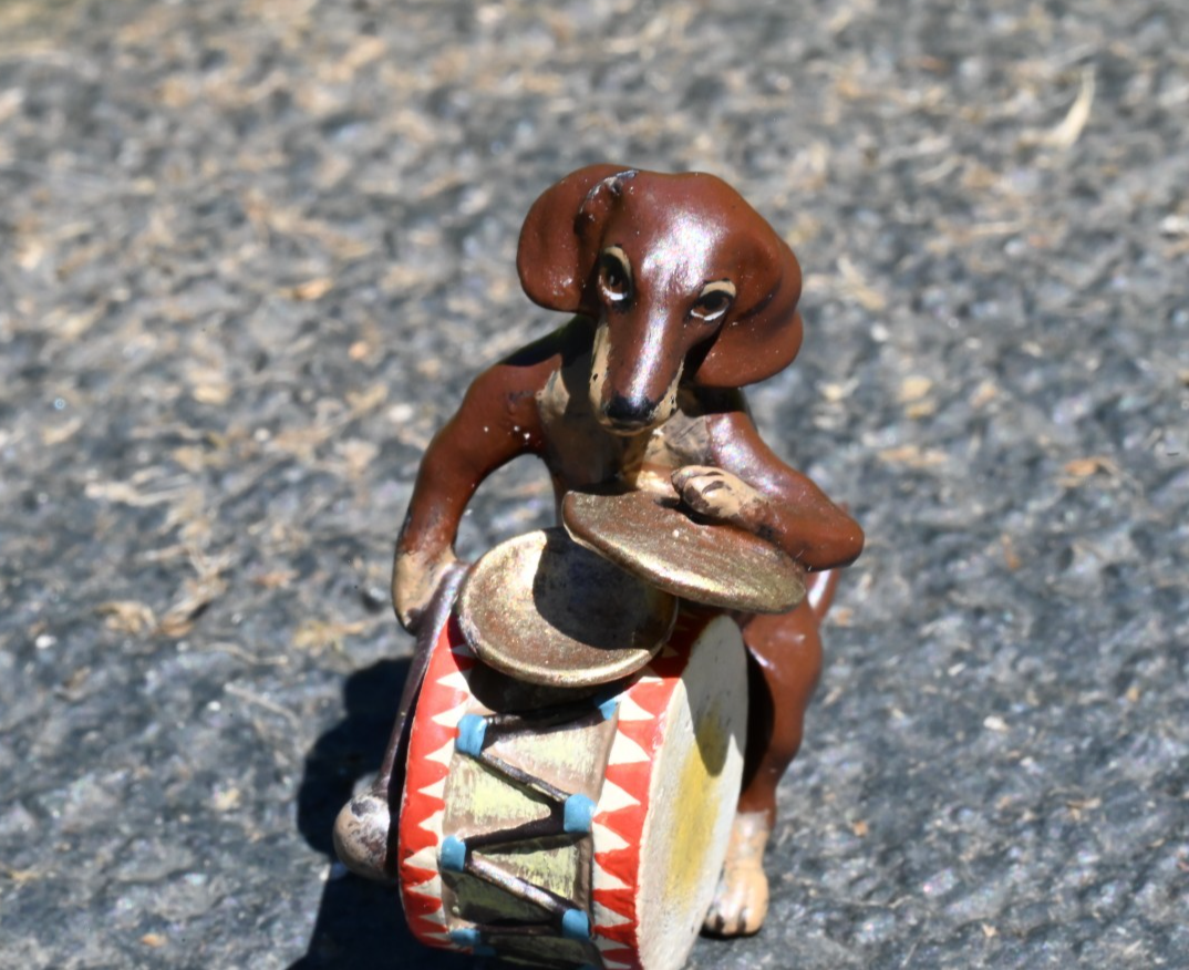 Fritz Bergmann Austrian Vienna Cold Painted Bronze Musical Dachshund w/ Drum5