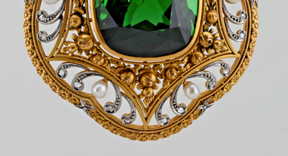 Antique 19th C. Victorian Heirloom Pendant / Brooch with Huge Tourmaline in Gold8