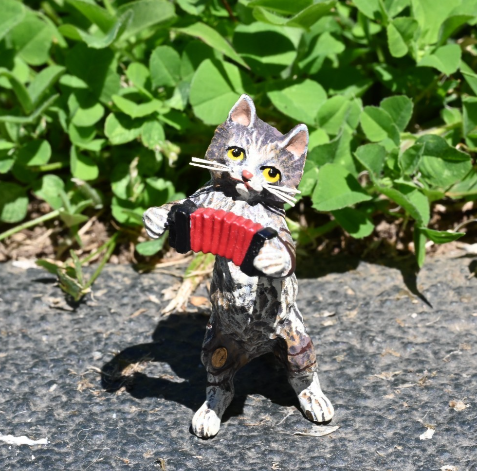 Fritz Bergmann  Austrian Vienna Cold  Painted Bronze Musical Cat with Accordion0