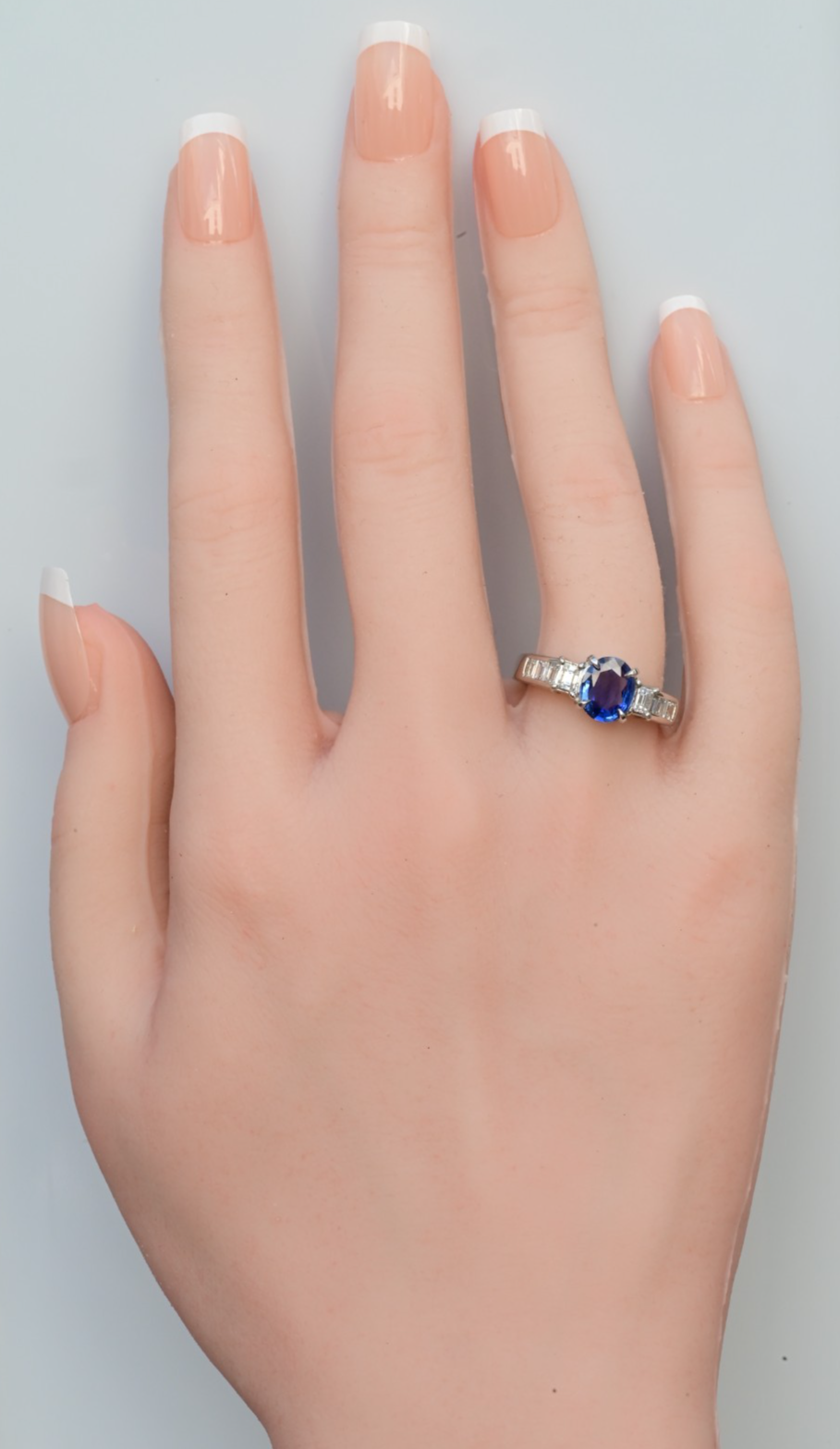 Superb High Quality Platinum Ring with 1 ct Natural Blue Sapphire Gemstone3