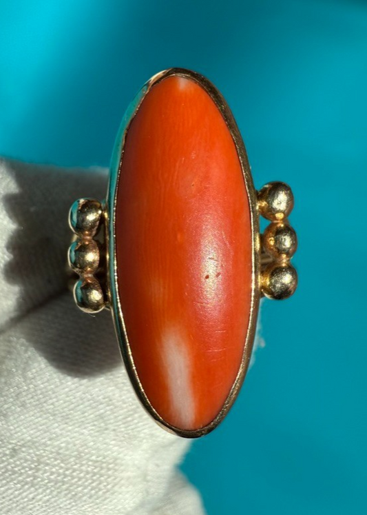 Wonderful Vintage 14k Yellow Gold Ring W/ Natural Red Coral Signed By Artist0