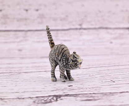 Lovely Antique Austrian Vienna Cold Painted Bronze Figure of Scared Cat4