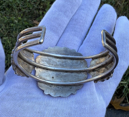 Lovely Zuni Native American Sterling Silver Cuff Bracelet w/ Mother of Pearl7