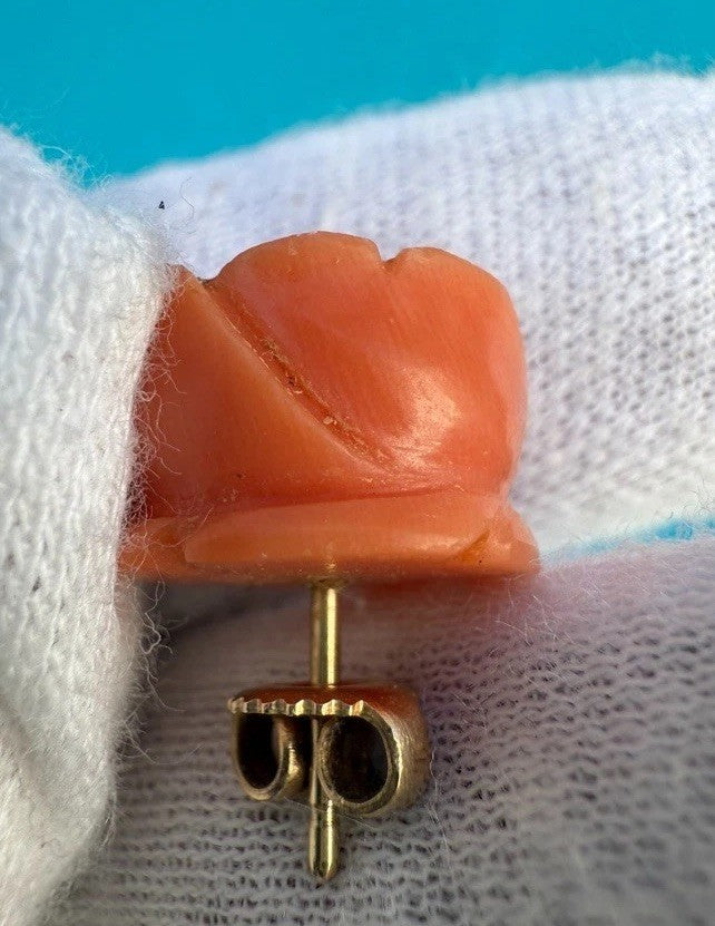 Gorgeous Antique 1900s Natural Carved Floral Motif Coral & 14k Gold Earrings3