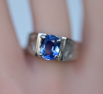 Gorgeous 18K White Gold with 2 ct Vivid Natural Blue Sapphire Ring0