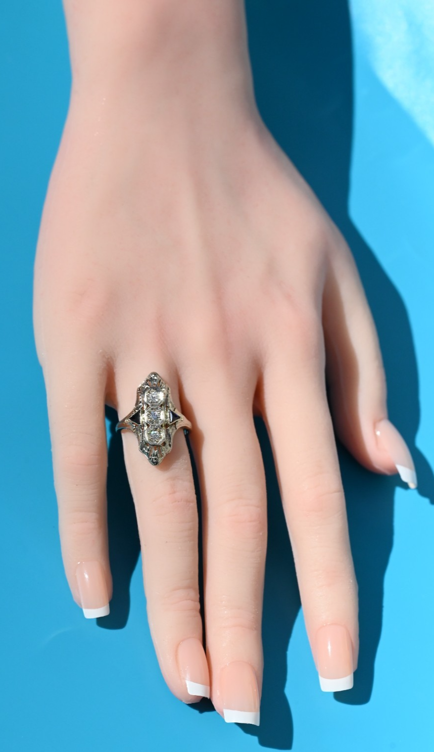 Gorgeous 18K White Gold Edwardian / Art Deco Filigree Diamond & Sapphire Ring6