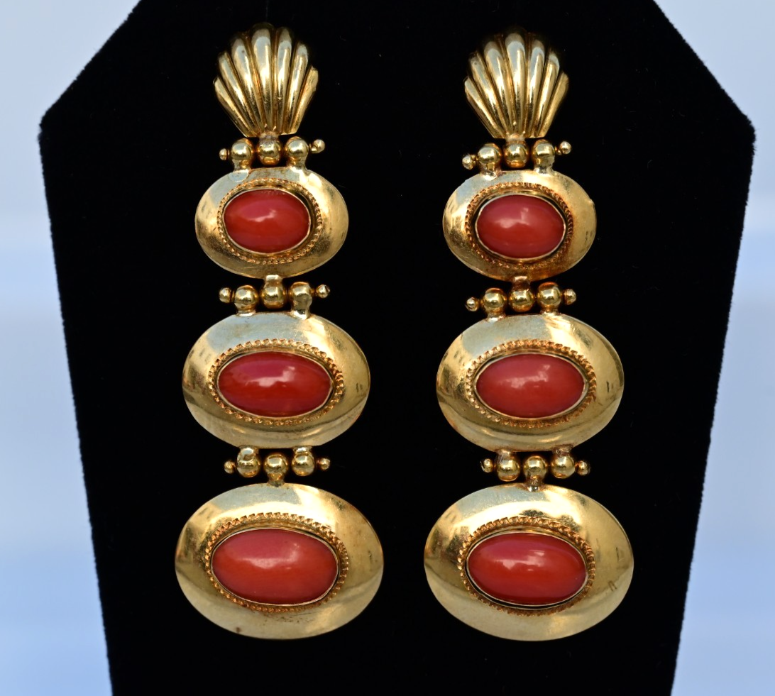 Stunning 750 18K Yellow Gold Long Earrings with Natural Red Coral Cabochon Gems0