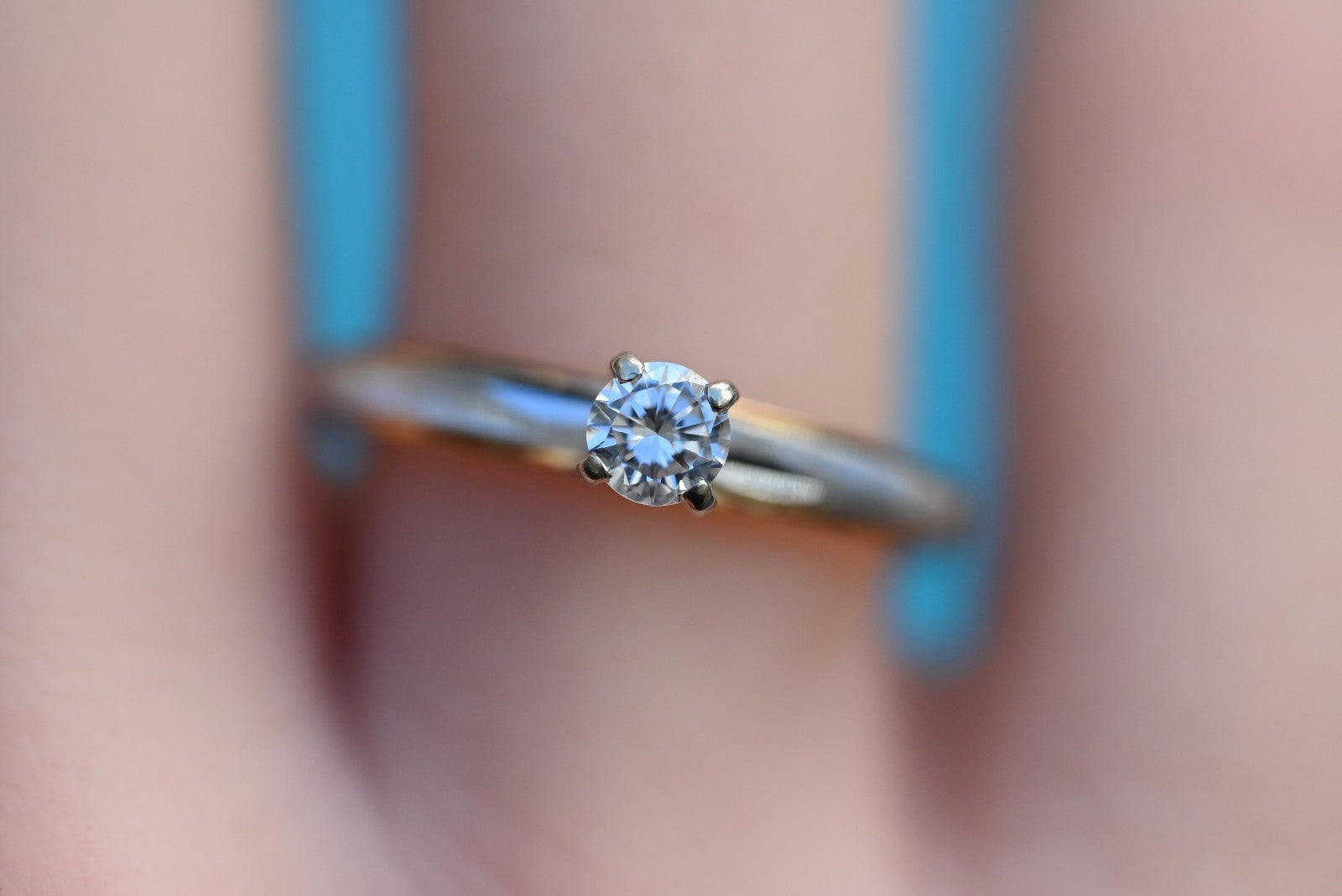 Gorgeous Vintage 14k Yellow Gold Ring W/ .25 Ct Diamond Solitaire0
