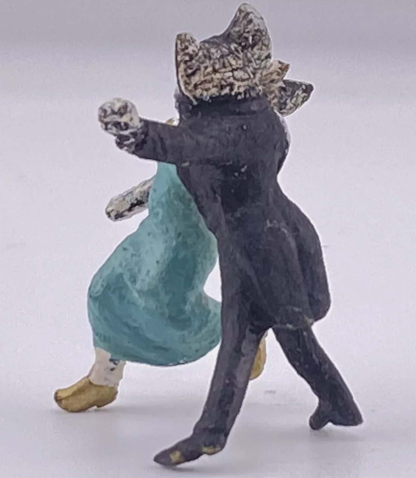Lovely Vintage Austrian Vienna Cold Painted Bronze Figure of Tango Dancing Cats2