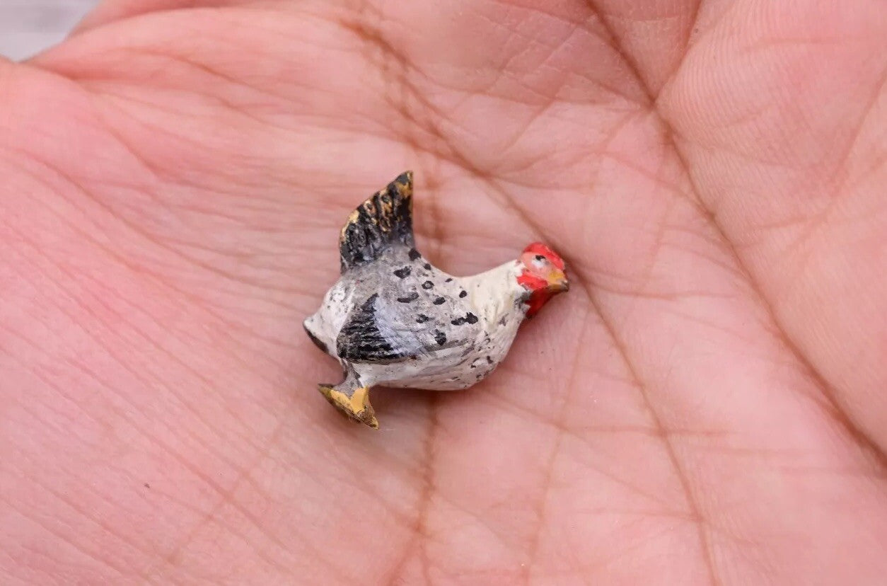 Amazing Antique Austrian Vienna Cold Painted Bronze Figure of Miniature Hen ￼9