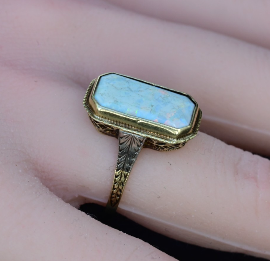Gorgeous Antique 1900s Large Natural Opal Ring Set in 14K Yellow Gold8
