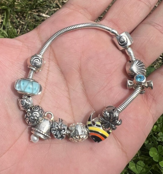 Gorgeous Vintage PANDORA Sterling Silver Charm Bracelet 1