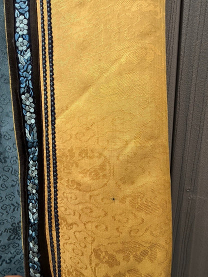 Antique Qing Dynasty Chinese Silk Embroidery Robe In Blue With Yellow Sleeve End16