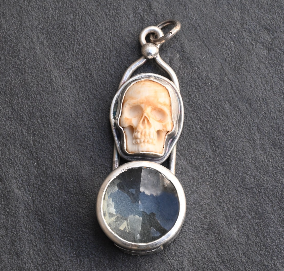 Awesome Signed Sterling Silver & Human Skull Design Southwest Jewelers Loupe0