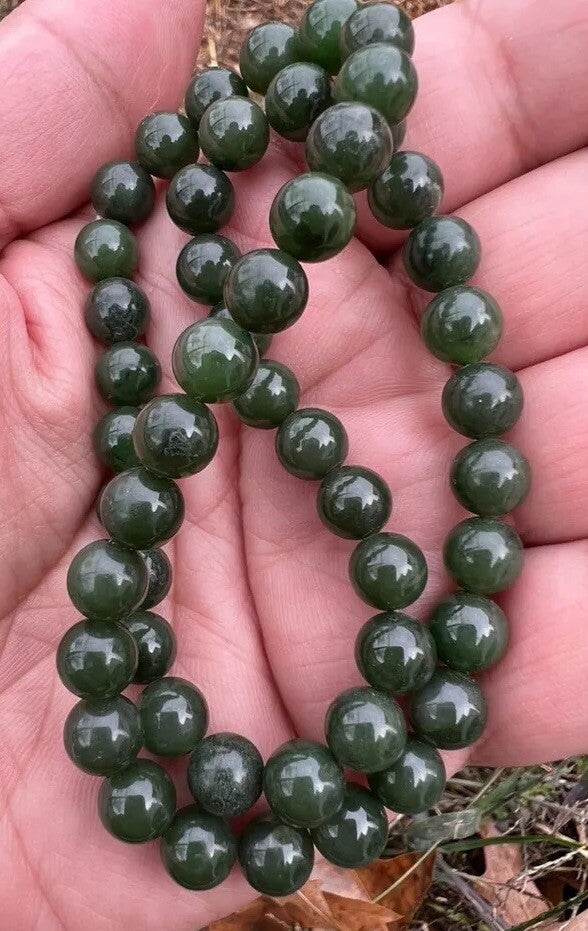 Lovely Green Antique / Vintage Spinach Natural Nephrite Jade Beaded Necklace #185