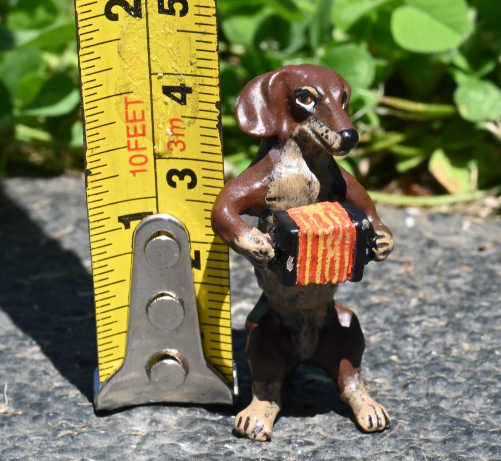 Fritz Bergmann Austrian Vienna Cold Painted Bronze Musical Dachshund w Accordion5