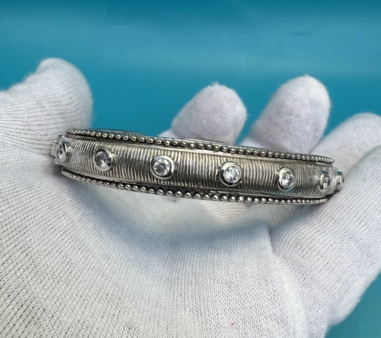 Amazing Vintage Judith Ripka Sterling Silver Hinged Cuff Bracelet 0