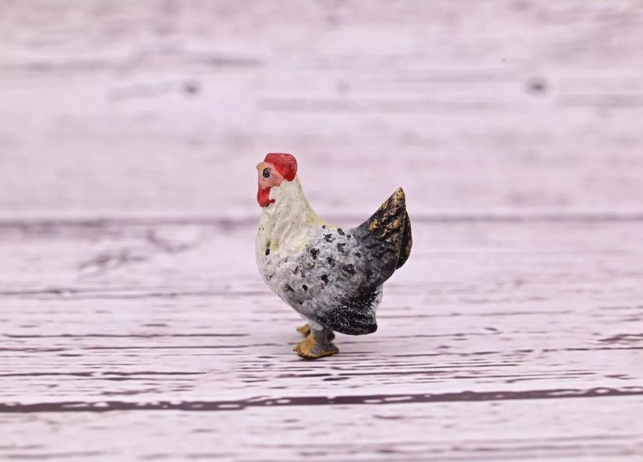 Amazing Antique Austrian Vienna Cold Painted Bronze Figure of Miniature Hen ￼3