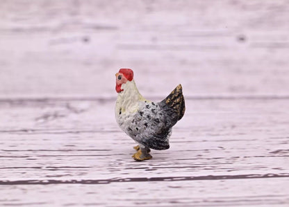 Amazing Antique Austrian Vienna Cold Painted Bronze Figure of Miniature Hen ￼3