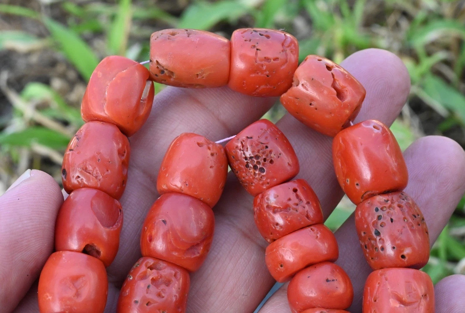 Large Natural Red Coral Barrel Beaded Necklace With 14K Clasp1